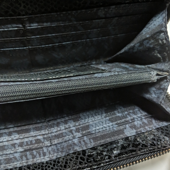 Kenneth Cole Wallet Black Snakeskin Print - Picture 8 of 9